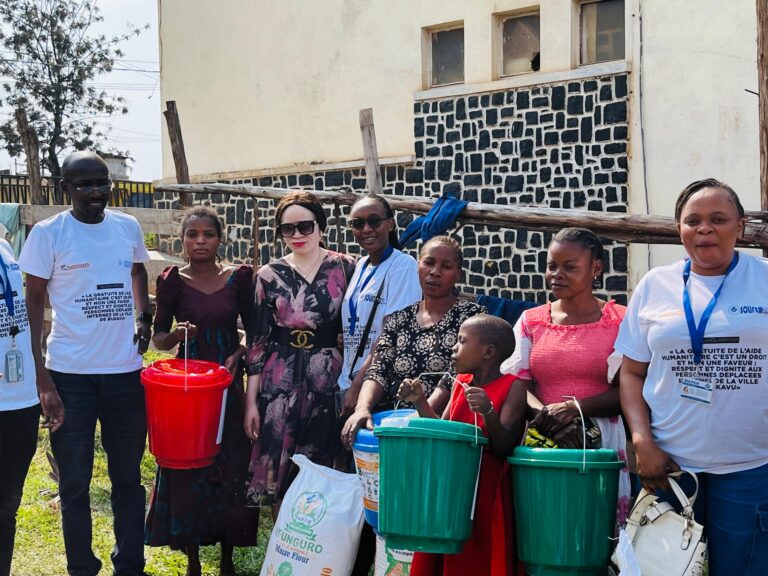 Bukavu : SOLIFEM distribue des kits hygiéniques aux survivants de violences basées sur le genre